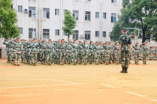 E9131CAEB209806F8BB8CC7E68D6DFEB